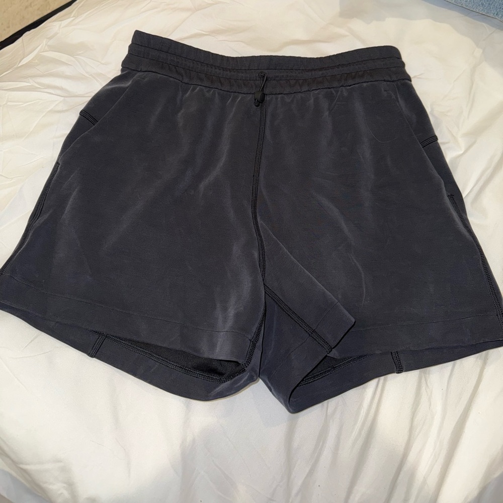Lululemon Softstreme High-Rise Short 4”